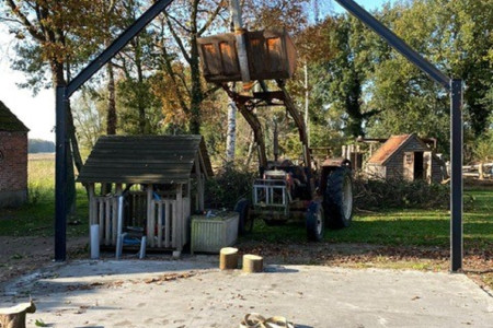 Mooie refurbished constructie Eext