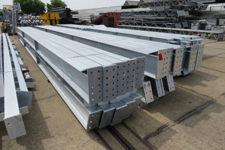 30.00 x 60.00m (1800m²) verzinkt