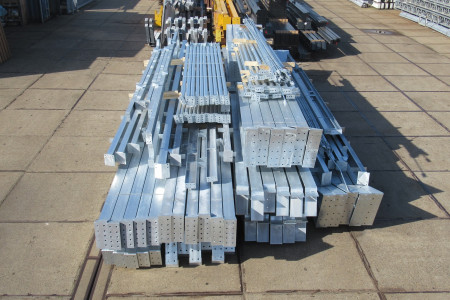 30.00 x 60.00m (1800m²) verzinkt