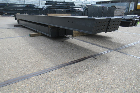 12.00 x 20.00m (240m²)