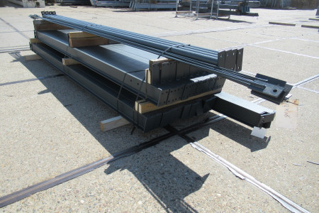 7.00 x 16.00m (112m²)