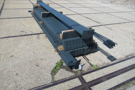 7.00 x 16.00m (112m²)